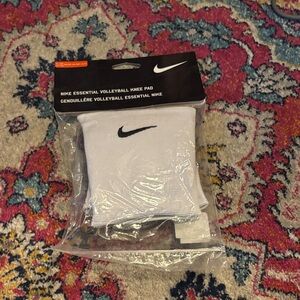 Nike White Essential Volleyball Knee Pads